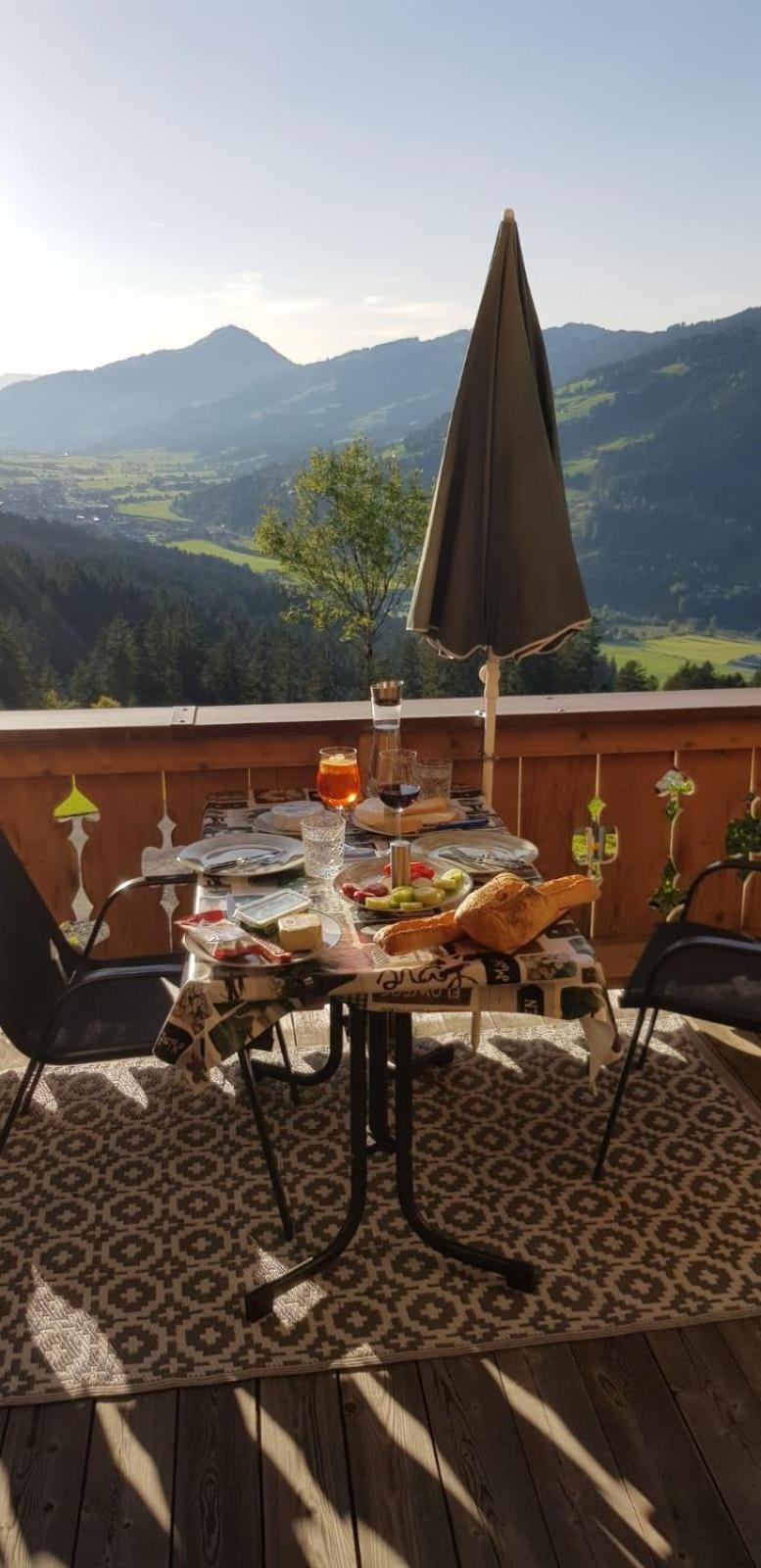 Hahnenkammblick Villa Kitzbühel Buitenkant foto